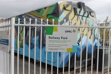 Henderson Rd train carriage - exterior and sign