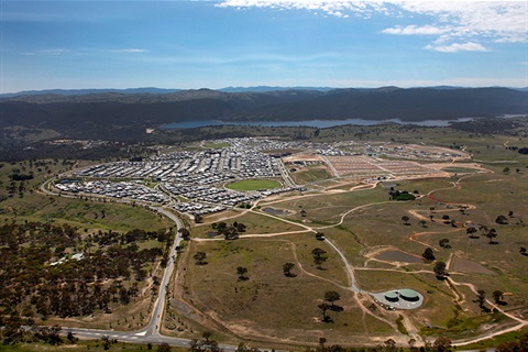 Aerial photo of development of houses and facilities in Googong from 2017