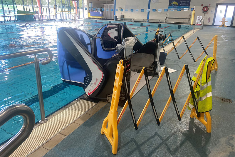 Pool pod being installed at Queanbeyan Pool