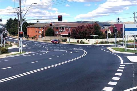 New traffic lights Uriarra and Ross Roads