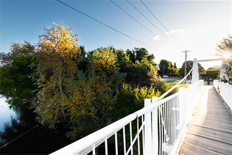 Tension bridge over the Queanbeyan River