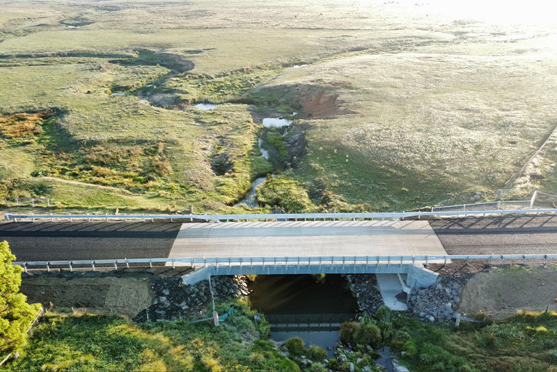 Aerial image of Bedding Ground Creek from the side