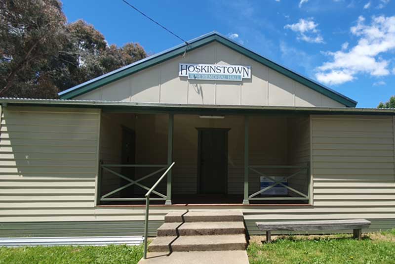 Hoskinstown-Hall-exterior